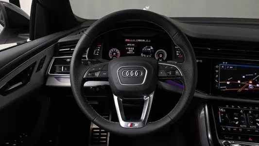 Audi Q8 (4M) 55 TFSI 2023 13