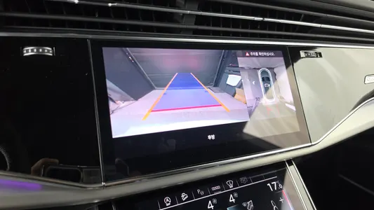Audi Q8 (4M) 55 TFSI 2023 15