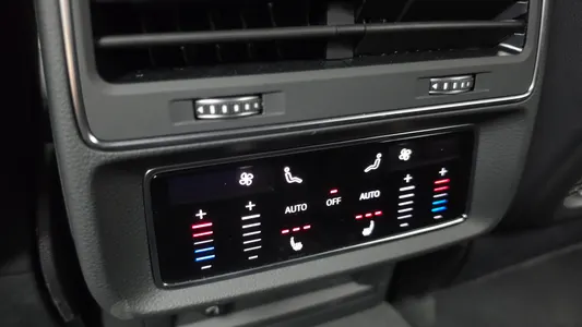 Audi Q8 (4M) 55 TFSI 2023 19