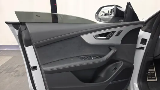 Audi Q8 (4M) 55 TFSI 2023 24