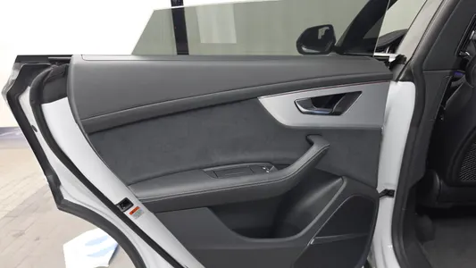 Audi Q8 (4M) 55 TFSI 2023 25