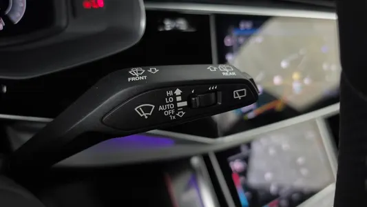 Audi Q8 (4M) 55 TFSI 2023 28
