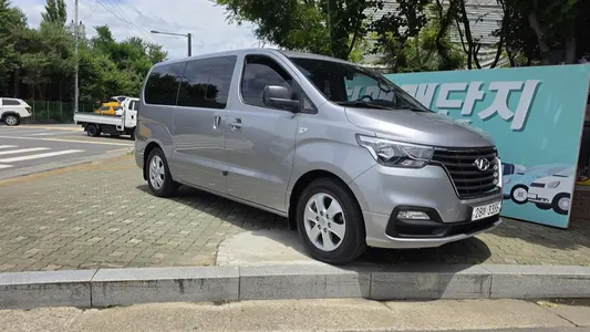Hyundai 9 2018