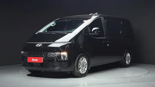 Hyundai Staria 3 2025