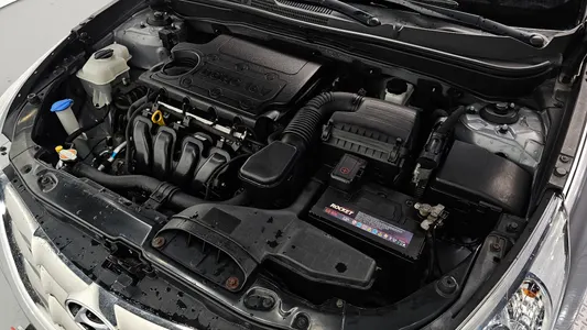 Hyundai YF Y20 2011 6