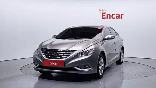 Hyundai YF Y20 2011
