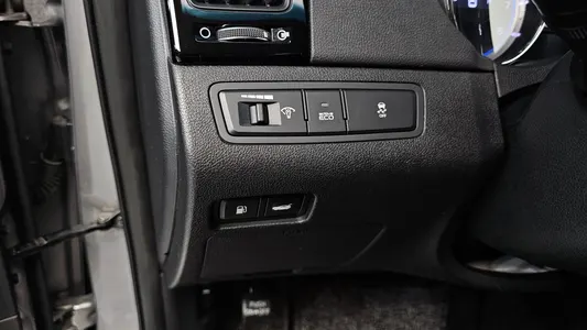 Hyundai YF Y20 2011 11