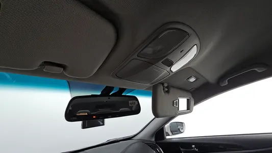 Hyundai YF Y20 2011 16