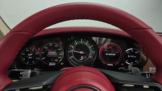 Porsche 911 (992) 4S 2021 8