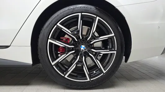 BMW 4 Series (G22) 420i M 2025 21