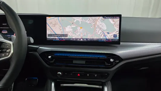 BMW 4 Series (G22) 420i M 2025 32