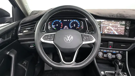 Volkswagen 7 1.5 TSI 2023 12