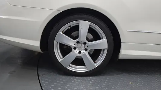 Mercedes-Benz E-Class W212 E350 2010 21