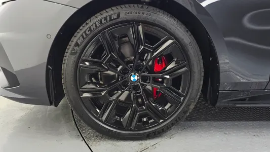 BMW 5 Series (G60) 530i xDrive M 2025 5