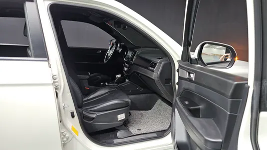 KG Mobility 렉스턴 스포츠 2.2 4WD 2022 18
