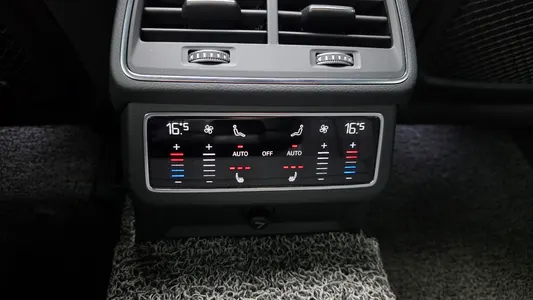 Audi A6 (C8) 45 TFSI 2021 33