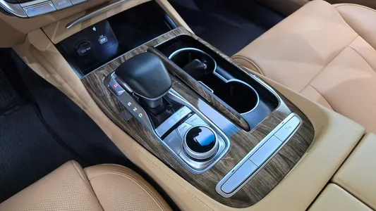 Kia K9 3.8 GDI AWD 2021 9