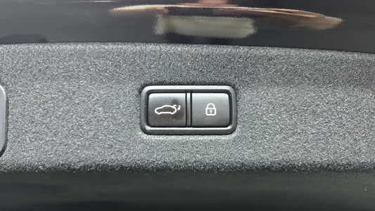 Kia K9 3.8 GDI AWD 2021 18