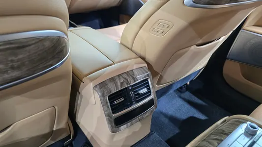 Kia K9 3.8 GDI AWD 2021 32