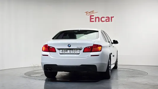 BMW 5 Series (F10) 528i M 2016 4