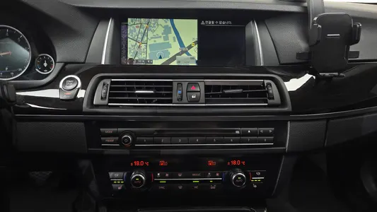 BMW 5 Series (F10) 528i M 2016 12