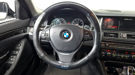 BMW 5 Series (F10) 528i M 2016 13