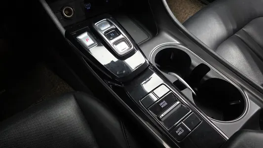 Hyundai (DN8) 2.0 LPG() 2022 9