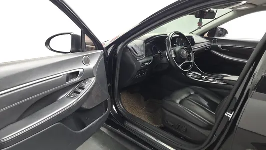 Hyundai (DN8) 2.0 LPG() 2022 10