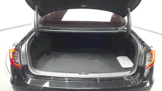 Hyundai (DN8) 2.0 LPG() 2022 20