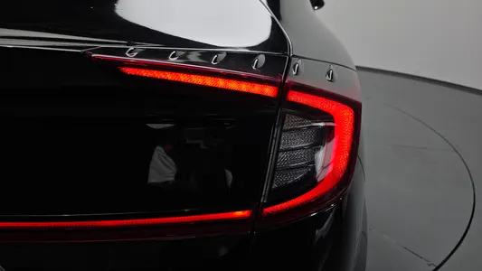 Hyundai (DN8) 2.0 LPG() 2022 23