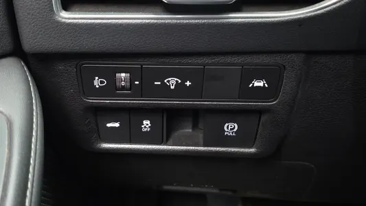 Hyundai (DN8) 2.0 LPG() 2022 27