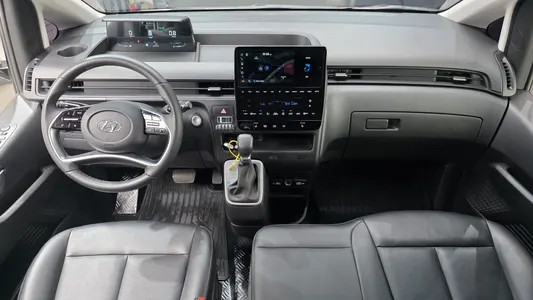 Hyundai Staria 4WD 9 2022 7