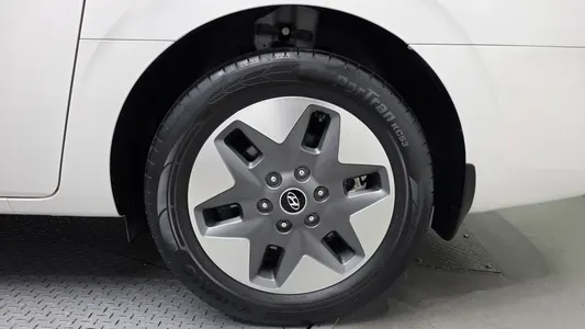 Hyundai Staria 4WD 9 2022 21