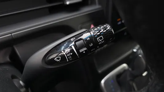 Hyundai Staria 4WD 9 2022 27