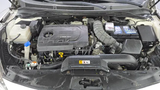 Hyundai i40 1.7 VGT 2015 6