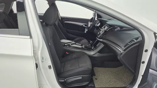 Hyundai i40 1.7 VGT 2015 26