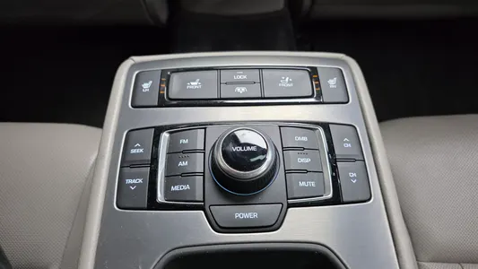 Hyundai DH G380 AWD 2014 19