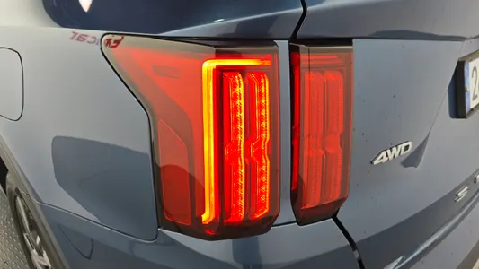 Kia 4 HEV 1.6 4WD 2022 23