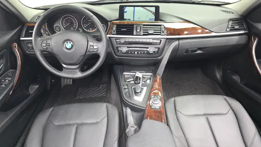 BMW 3 Series (F30) 320d xDrive 2013 7
