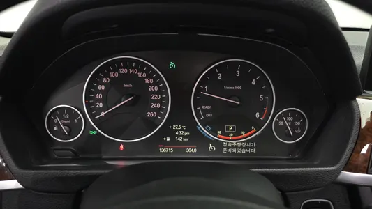 BMW 3 Series (F30) 320d xDrive 2013 8
