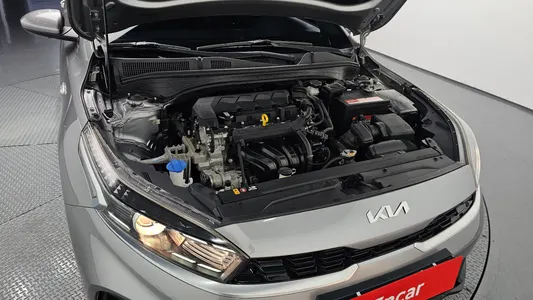 Kia K3 2 1.6 2021 6