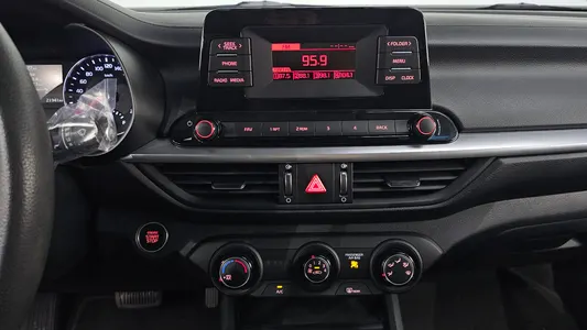 Kia K3 2 1.6 2021 14