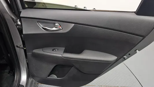Kia K3 2 1.6 2021 25