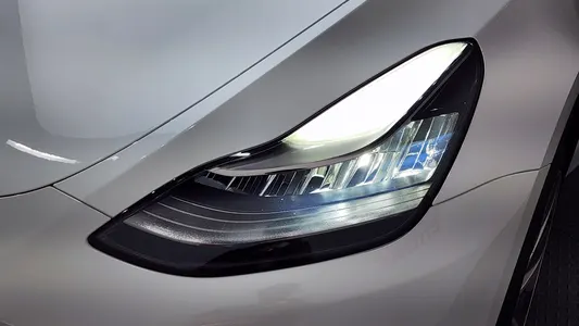 Tesla Y AWD 2021 22