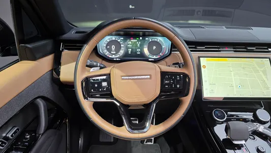 Land Rover 3 D300 HSE 2023 12