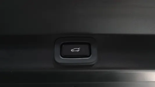 Land Rover 3 D300 HSE 2023 19