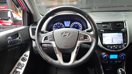 Hyundai () 1.4 VVT 2013 13