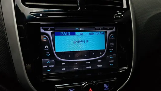 Hyundai () 1.4 VVT 2013 15
