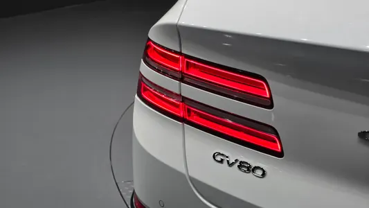 Genesis GV80 2.5T 2WD 2021 23