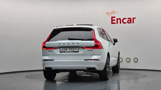 Volvo XC60 2 D4 2017 4